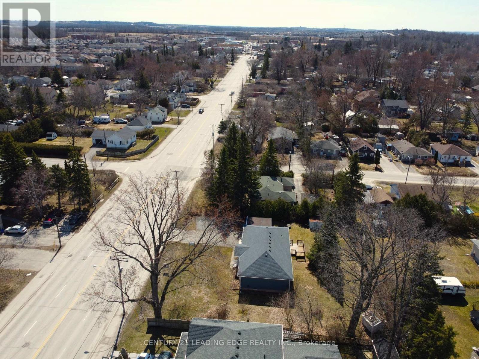 350 The Queensway S, Georgina, Ontario  L4P 2B9 - Photo 36 - N12066042
