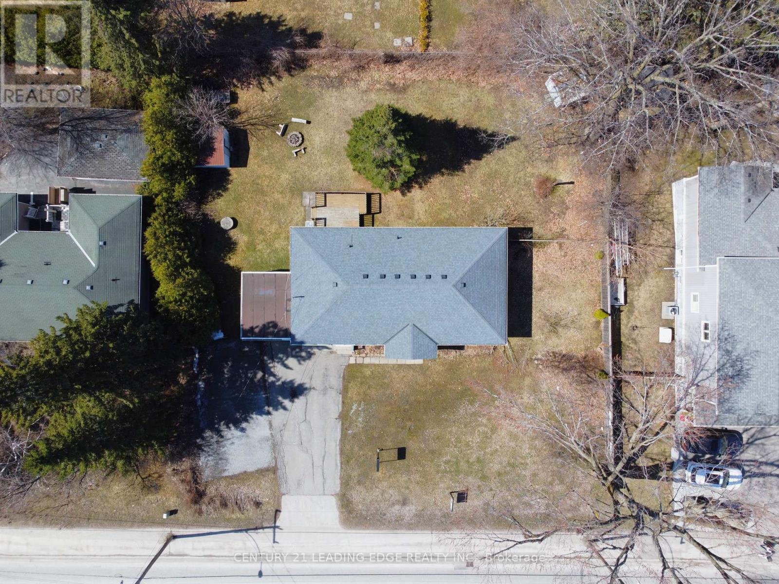 350 The Queensway S, Georgina, Ontario  L4P 2B9 - Photo 39 - N12066042