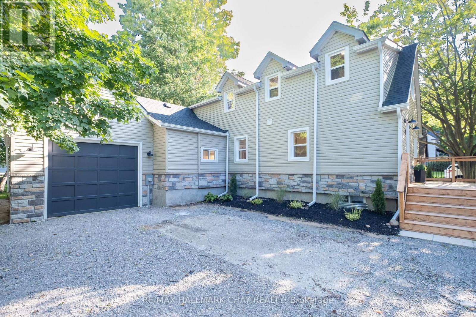 Property at 9 MILL STREET W image 5