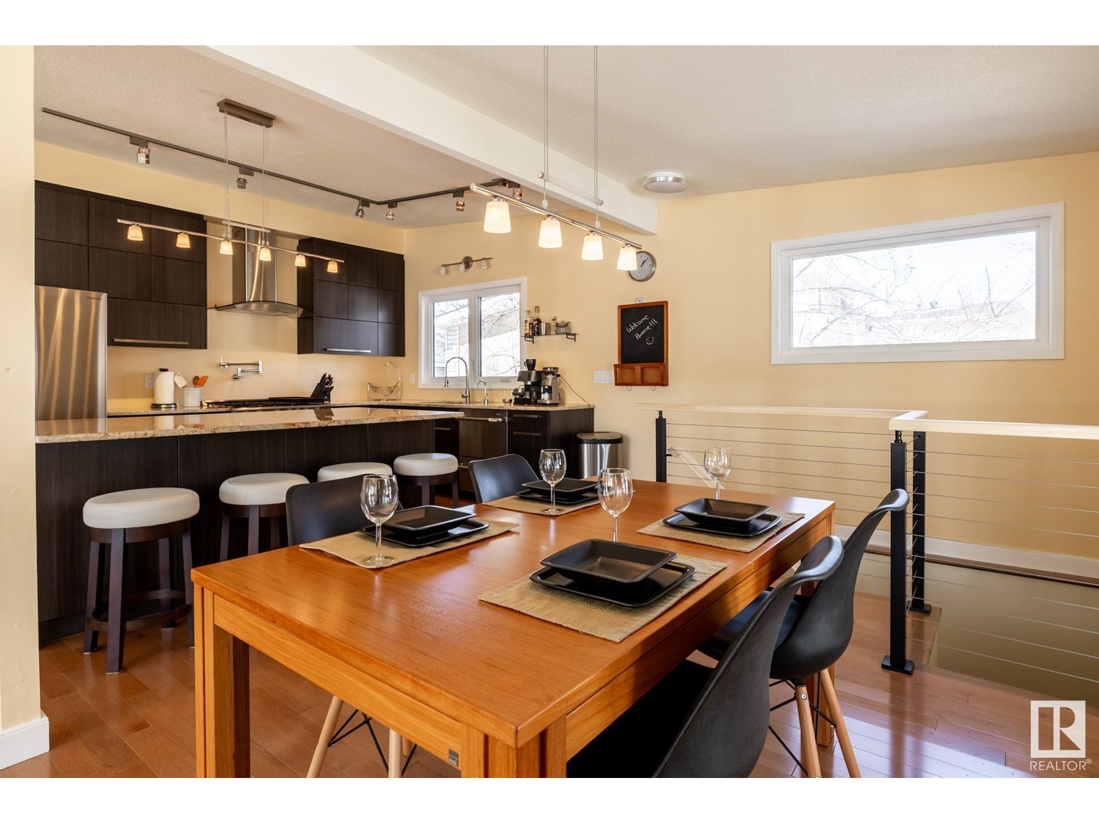 Property at 11528 39 AV NW image 5