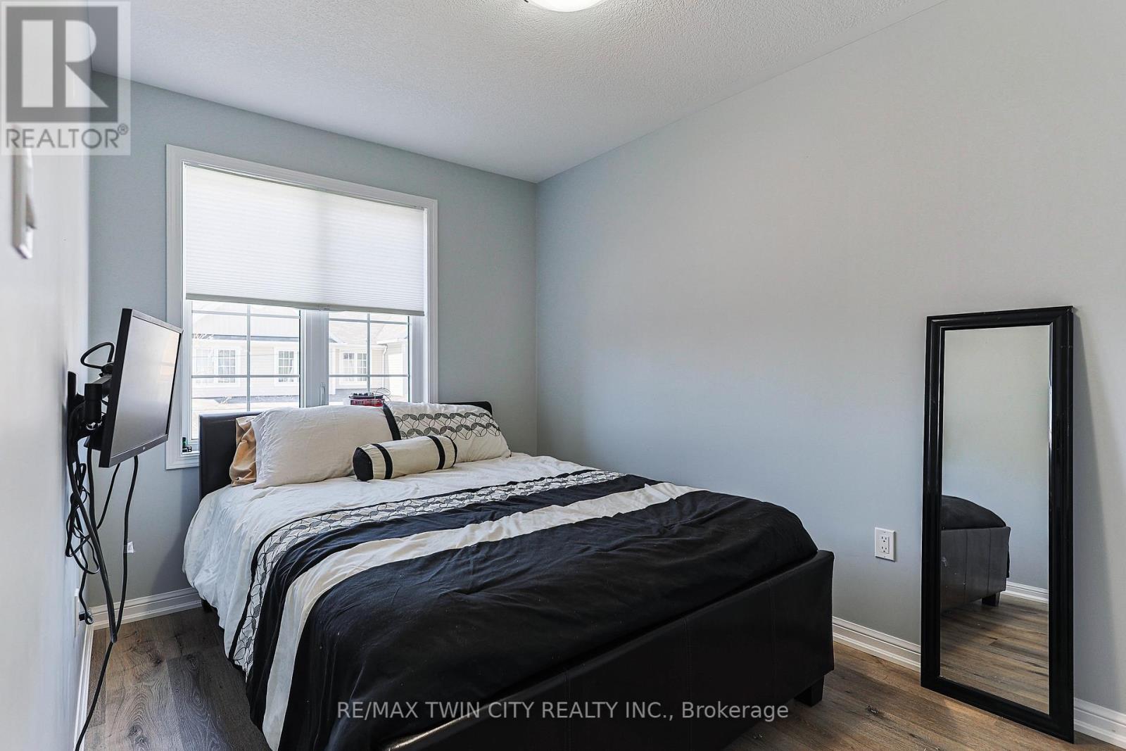 61 - 21 Diana Avenue, Brantford, Ontario  N3T 0G7 - Photo 24 - X12065953