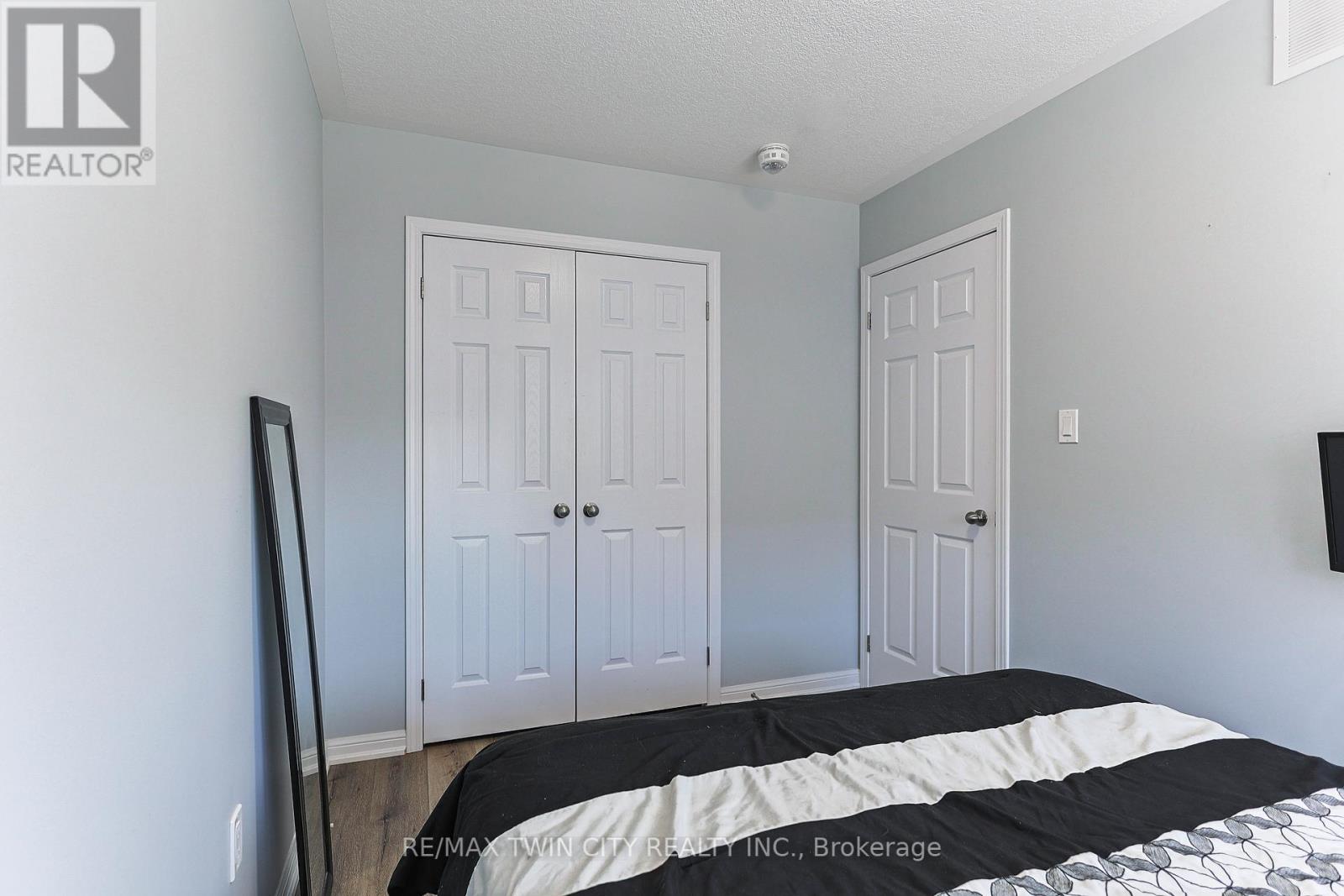 61 - 21 Diana Avenue, Brantford, Ontario  N3T 0G7 - Photo 26 - X12065953
