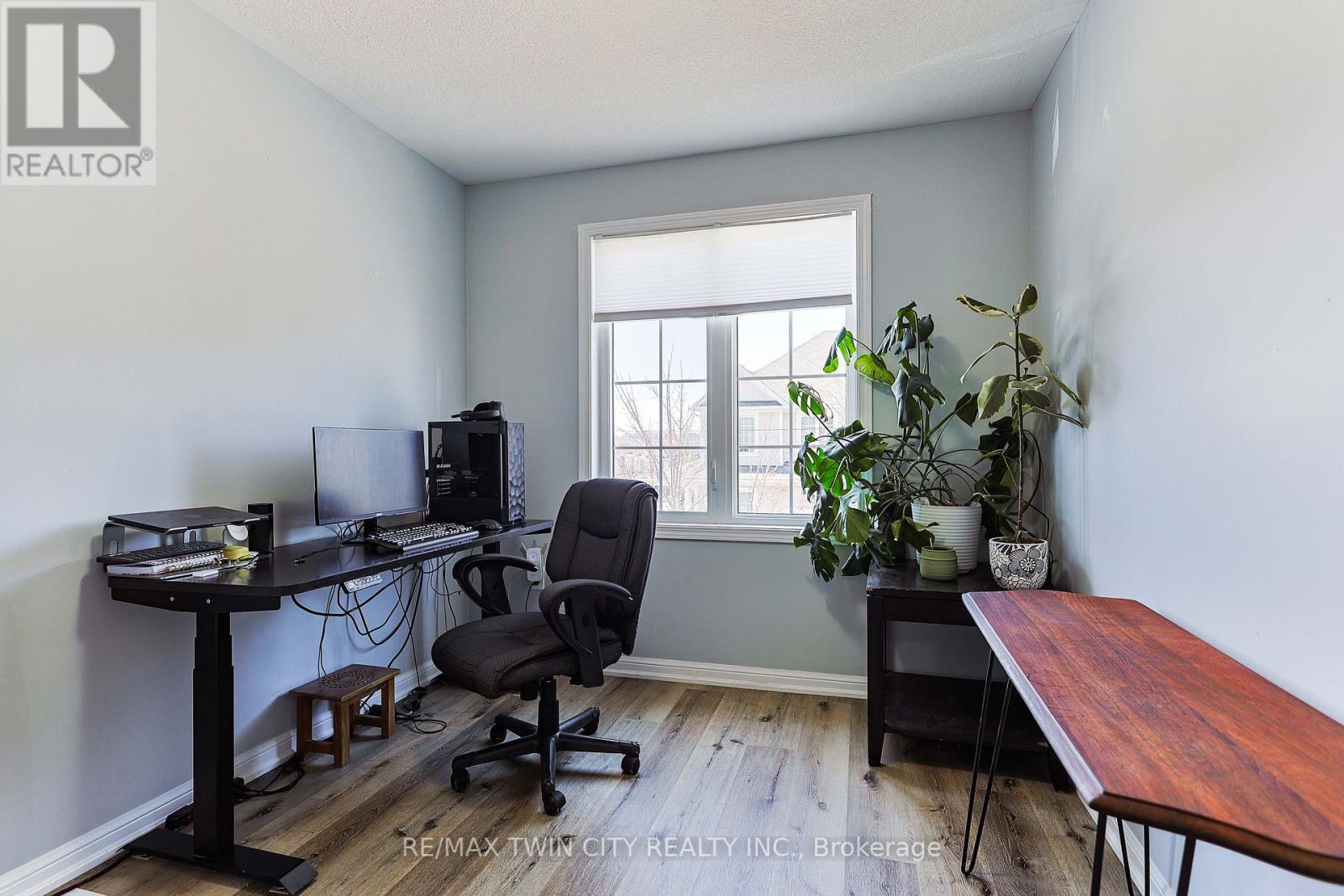 61 - 21 Diana Avenue, Brantford, Ontario  N3T 0G7 - Photo 27 - X12065953