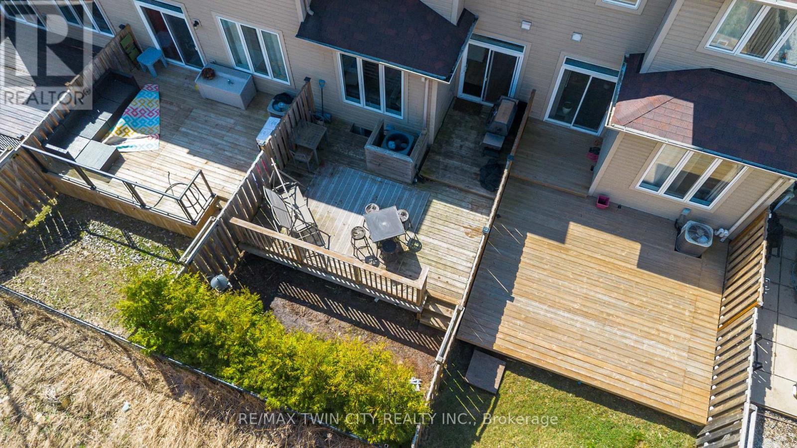 61 - 21 Diana Avenue, Brantford, Ontario  N3T 0G7 - Photo 40 - X12065953