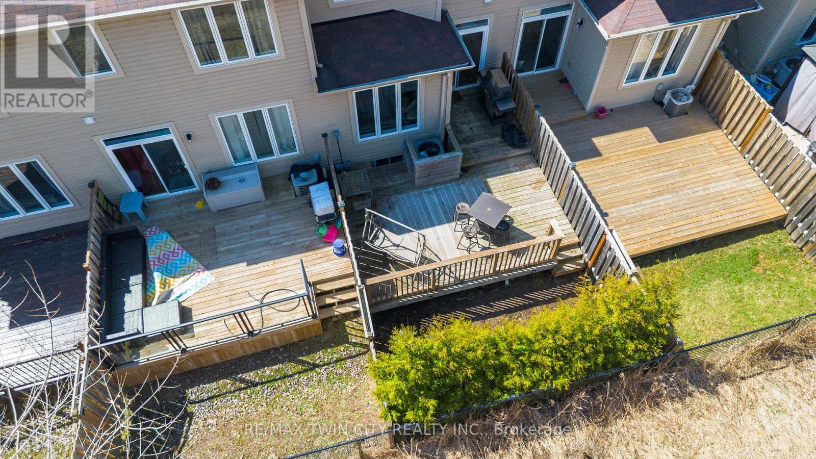 61 - 21 Diana Avenue, Brantford, Ontario  N3T 0G7 - Photo 41 - X12065953