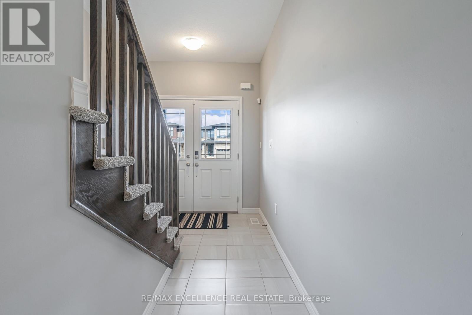 Property at 229 LONGBOAT RUN W image 4