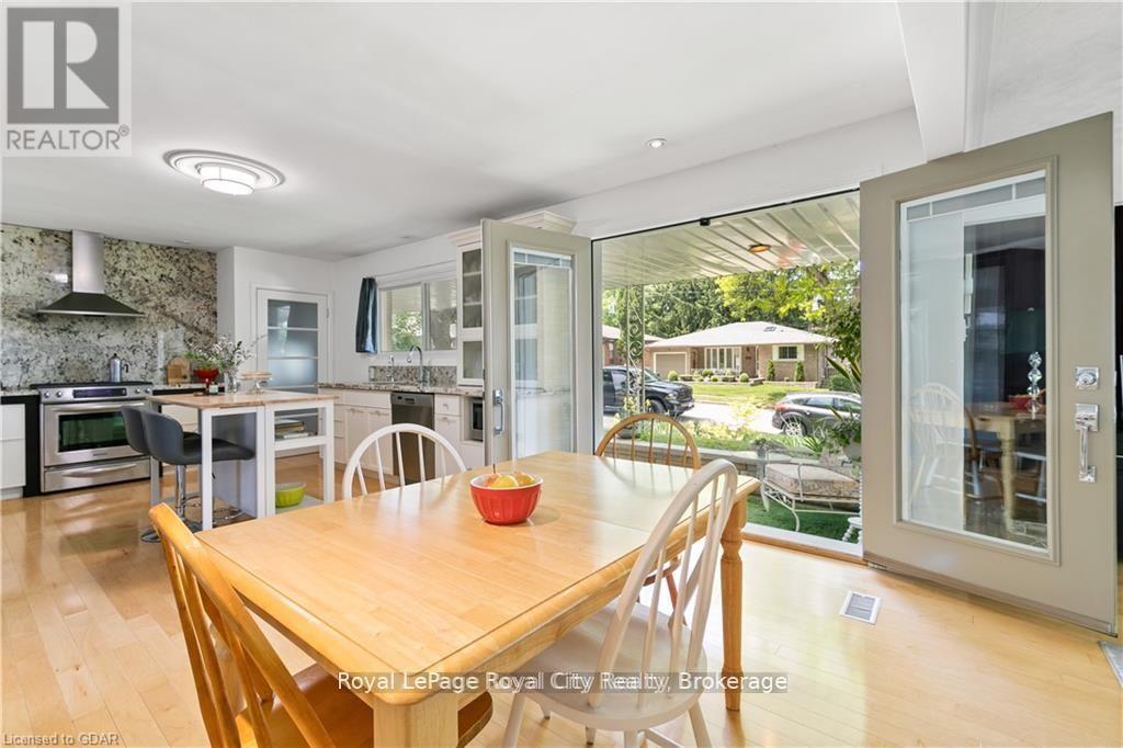 16 Fairview Boulevard, Guelph, Ontario  N1G 1H4 - Photo 10 - X12065461