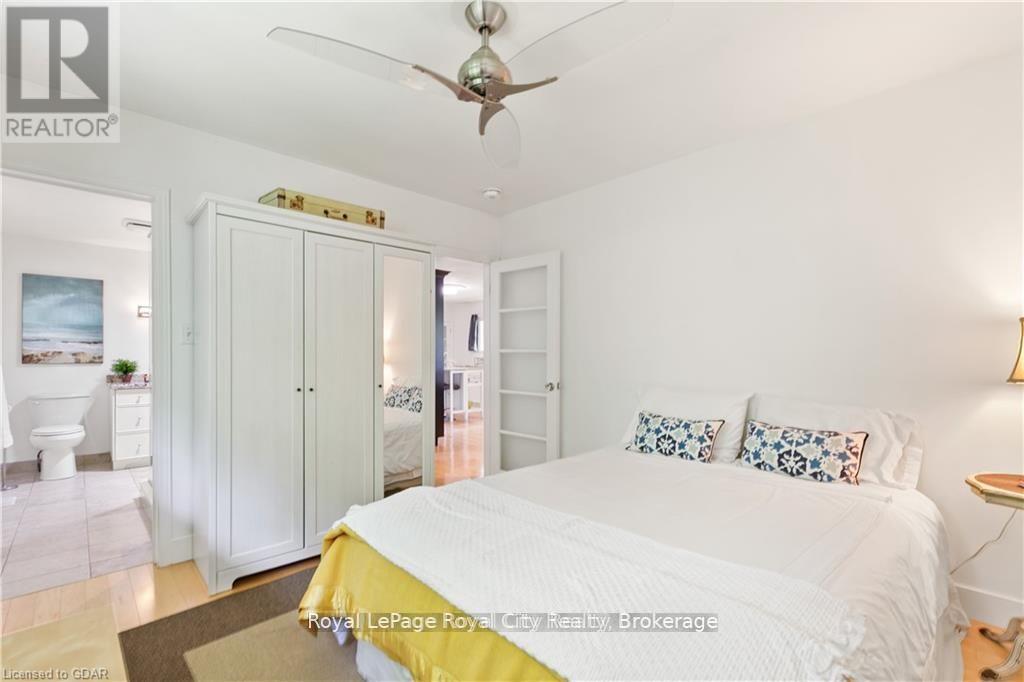 16 Fairview Boulevard, Guelph, Ontario  N1G 1H4 - Photo 21 - X12065461