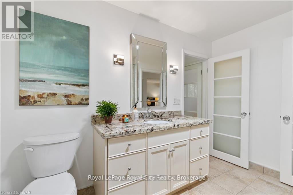 16 Fairview Boulevard, Guelph, Ontario  N1G 1H4 - Photo 22 - X12065461