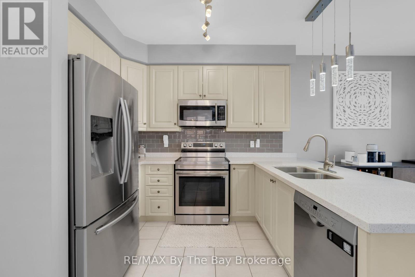 2191 Galloway Street, Innisfil, Ontario  L9S 4B7 - Photo 13 - N12065976