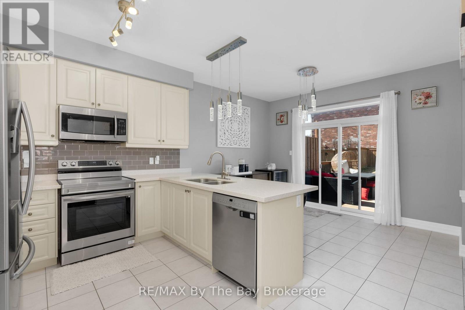 2191 Galloway Street, Innisfil, Ontario  L9S 4B7 - Photo 14 - N12065976