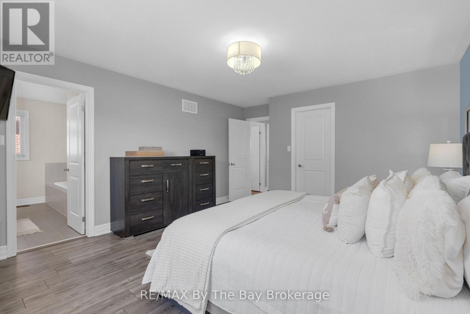2191 Galloway Street, Innisfil, Ontario  L9S 4B7 - Photo 20 - N12065976