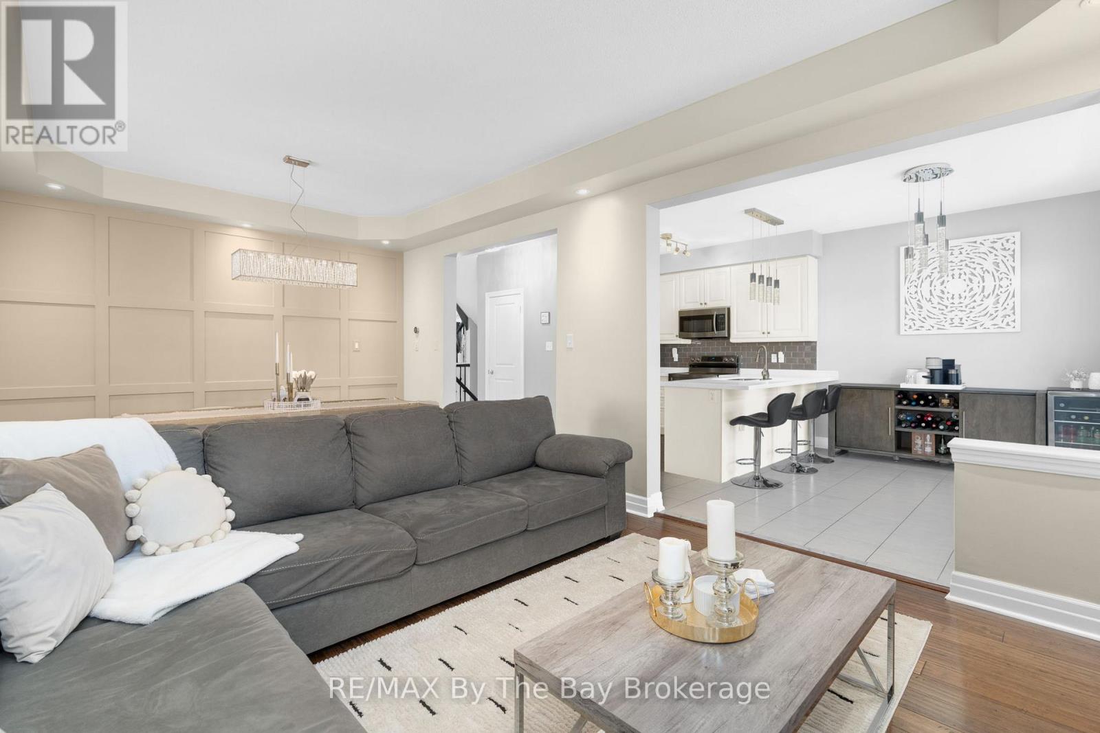 2191 Galloway Street, Innisfil, Ontario  L9S 4B7 - Photo 7 - N12065976