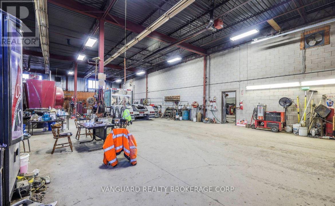 4 Industrial Road, Caledon (Bolton East), Ontario  L7E 1K6 - Photo 7 - W12066080