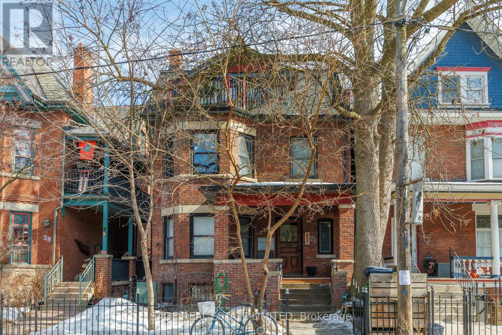 Property at 21 MACDONELL AVENUE image 1