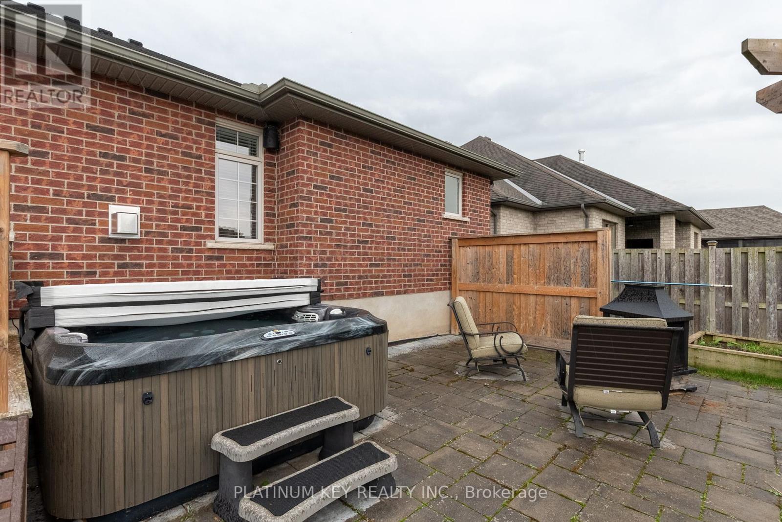 436 Macdonald Street, Strathroy-Caradoc, Ontario  N7G 0B2 - Photo 43 - X12066164