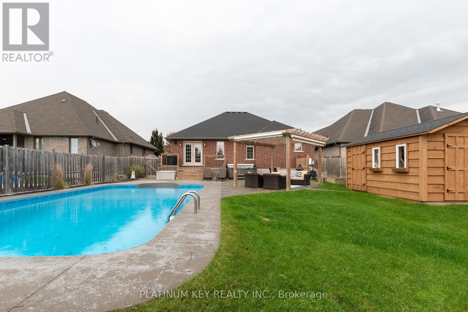 436 Macdonald Street, Strathroy-Caradoc, Ontario  N7G 0B2 - Photo 44 - X12066164