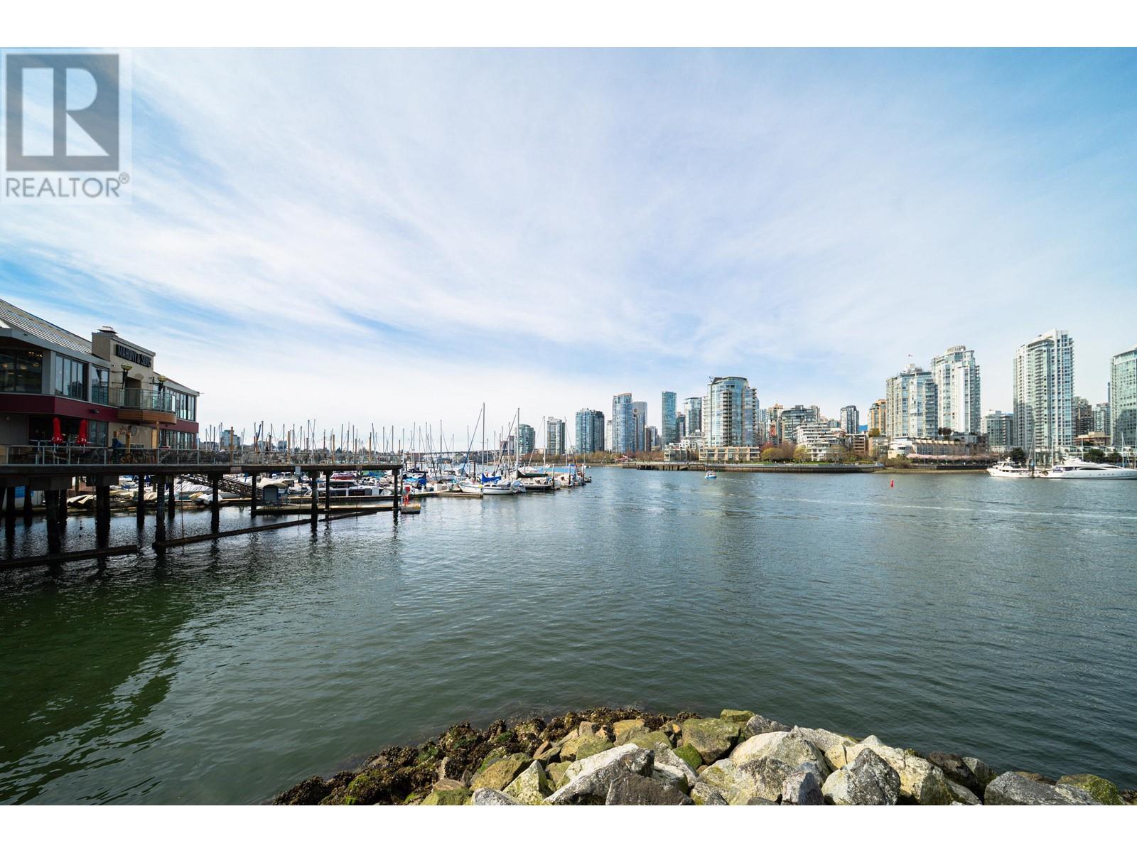 217 518 MOBERLY ROAD, vancouver, British Columbia