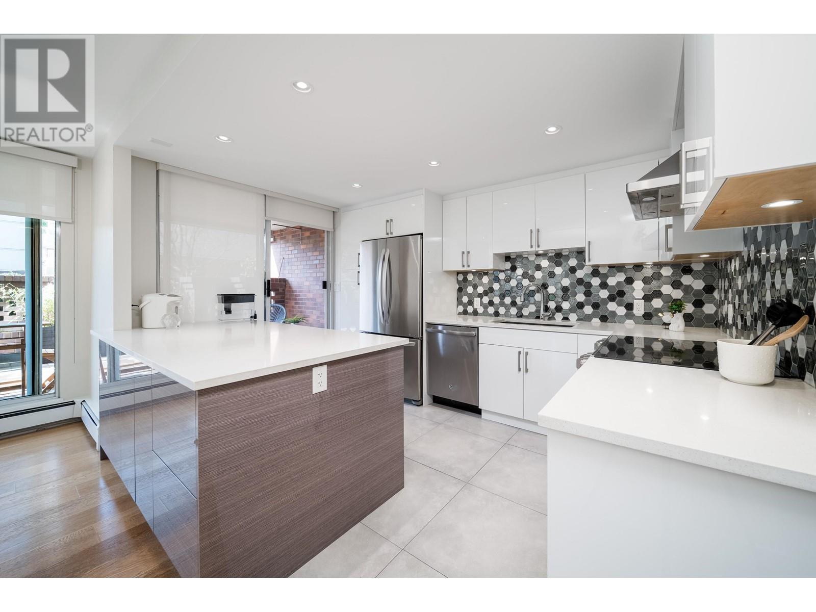 217 518 Moberly Road, Vancouver, British Columbia  V5Z 4G3 - Photo 12 - R2986633