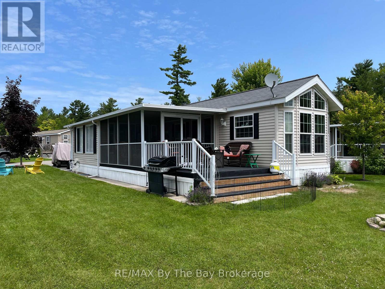 15 KENORA TRAIL, Wasaga Beach, Ontario