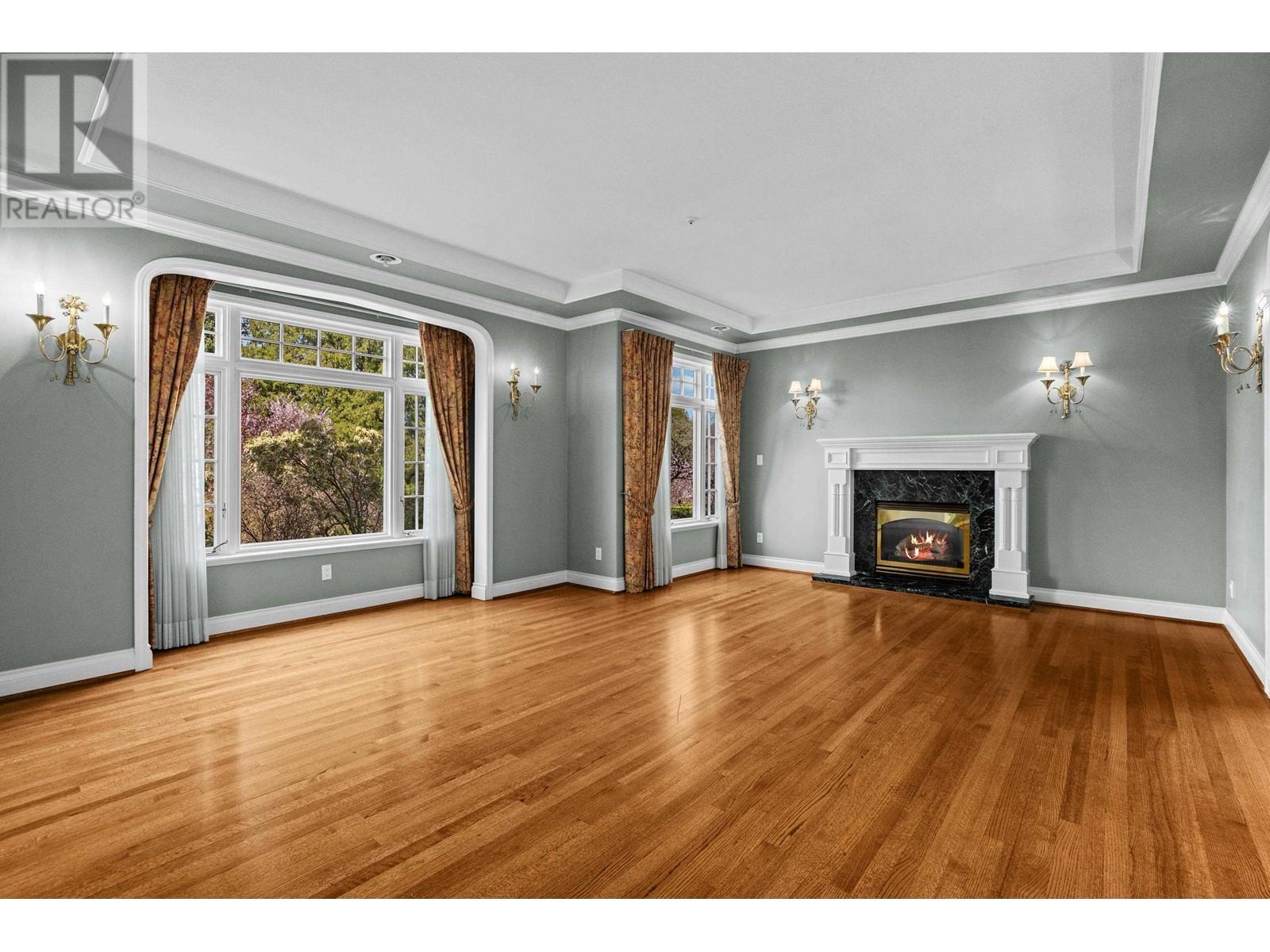 Property at 2588 W 34TH AVENUE image 3