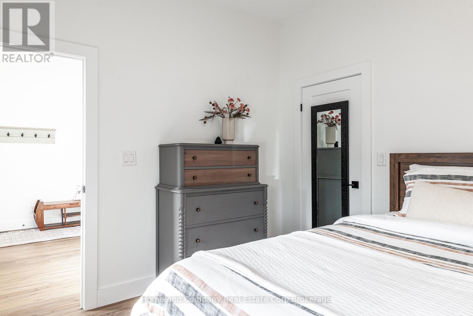 128 Bay Street, Stratford, Ontario  N5A 4K9 - Photo 10 - X12066153