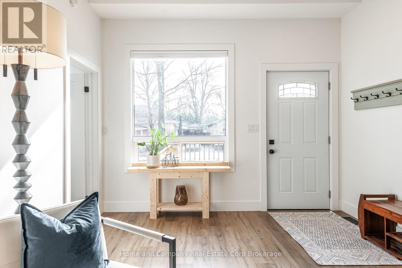 128 Bay Street, Stratford, Ontario  N5A 4K9 - Photo 6 - X12066153