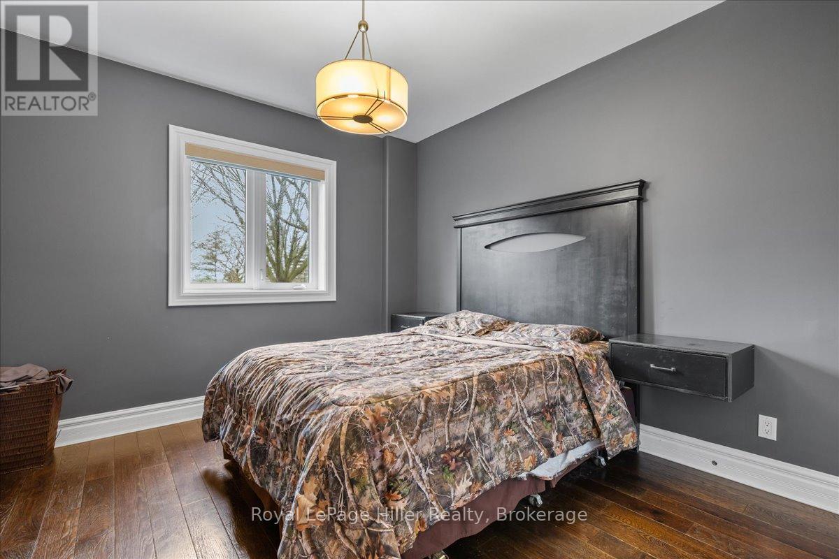 75 Thames Road E, St. Marys, Ontario  N4X 1C4 - Photo 31 - X12066196