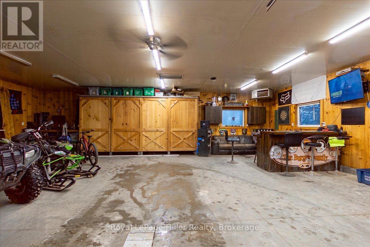 75 Thames Road E, St. Marys, Ontario  N4X 1C4 - Photo 37 - X12066196