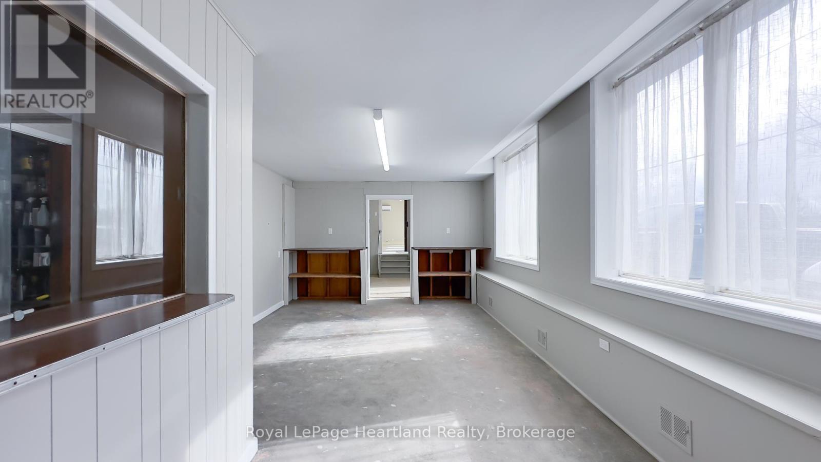 262 Bayfield Road, Central Huron, Ontario  N0M 1L0 - Photo 38 - X12066233