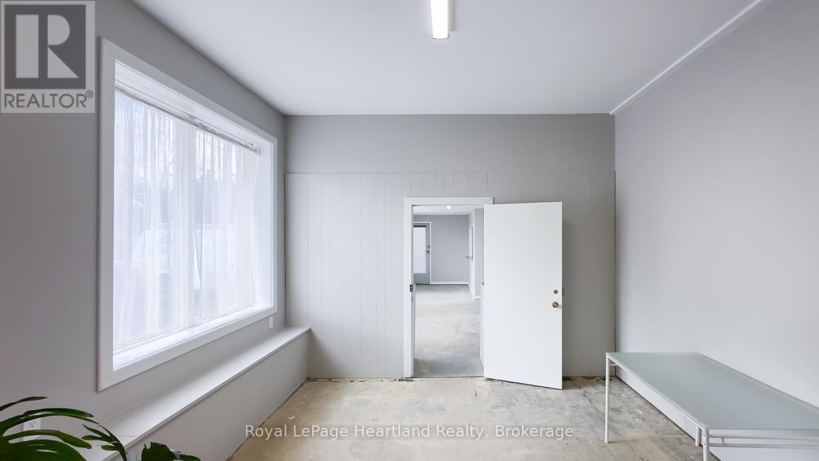 262 Bayfield Road, Central Huron, Ontario  N0M 1L0 - Photo 41 - X12066233