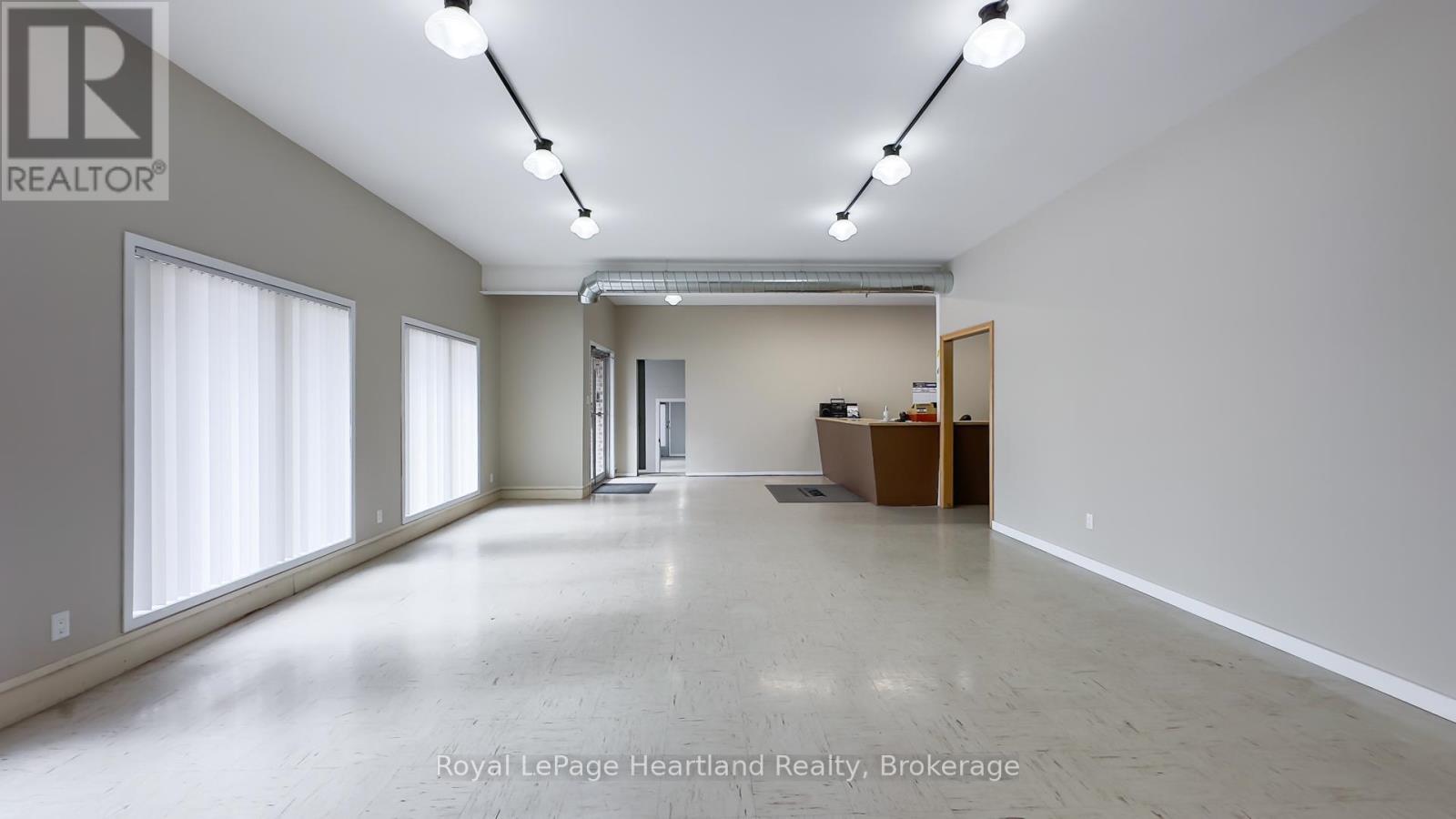 262 Bayfield Road, Central Huron, Ontario  N0M 1L0 - Photo 6 - X12066233