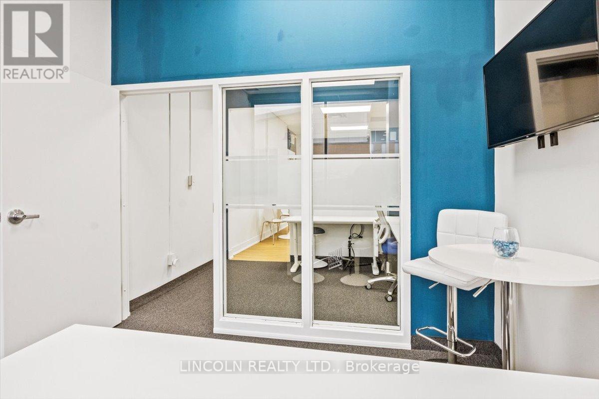 113 - 50 Richmond Street E, Oshawa, Ontario  L1G 7C7 - Photo 27 - E12066247