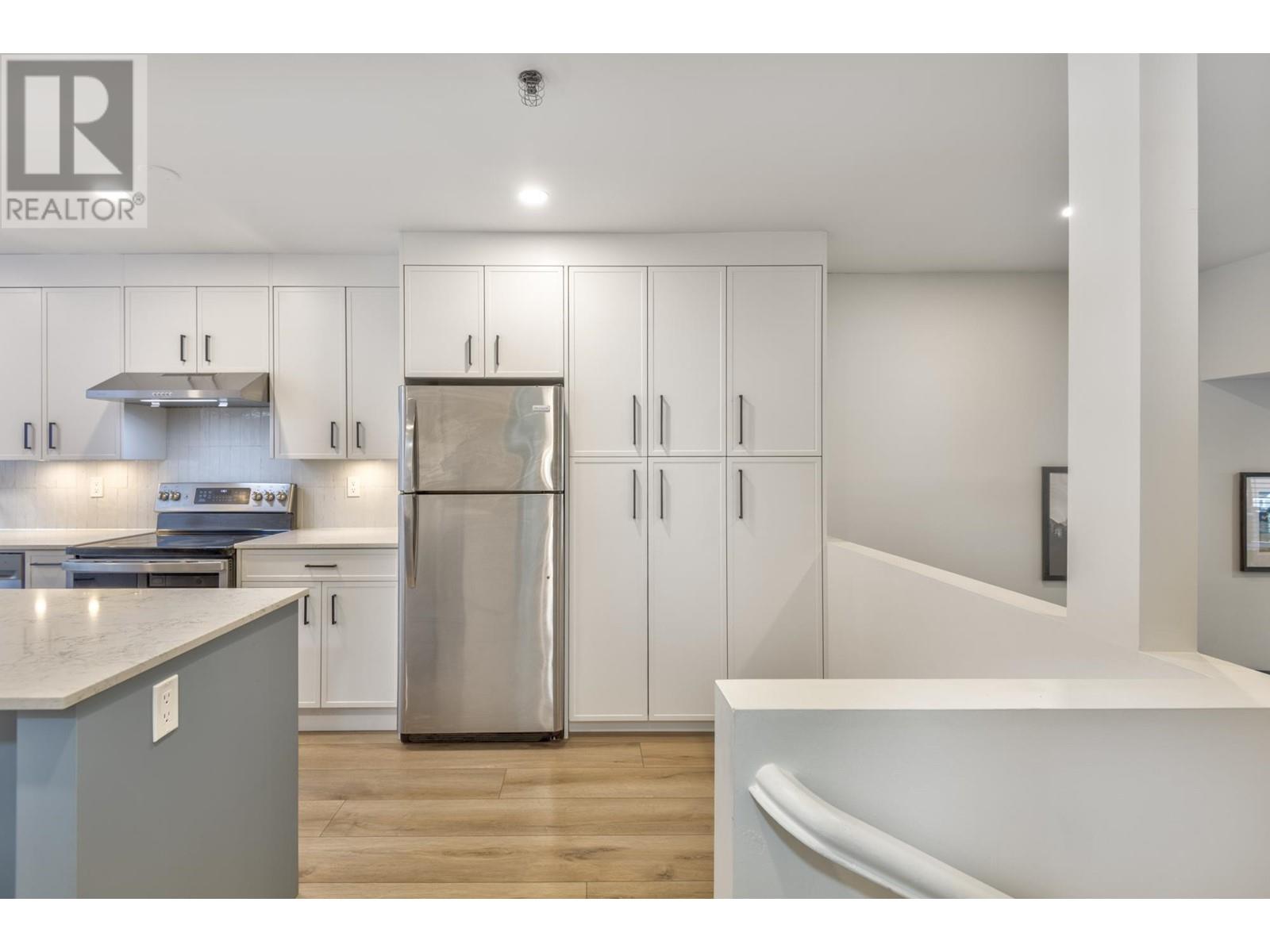 205 1166 W 6th Avenue, Vancouver, British Columbia  V6H 1A4 - Photo 5 - R2983540