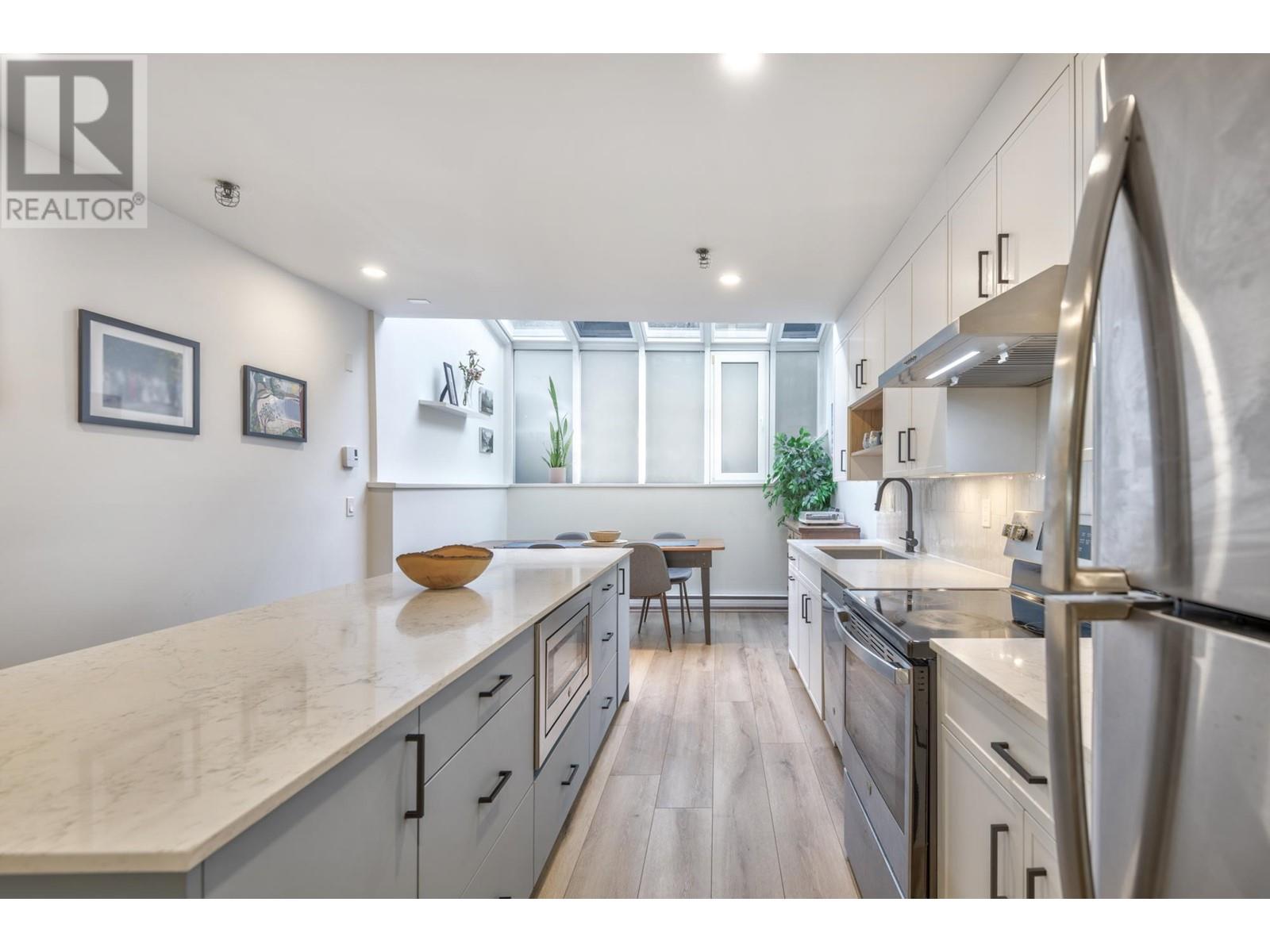 205 1166 W 6th Avenue, Vancouver, British Columbia  V6H 1A4 - Photo 8 - R2983540