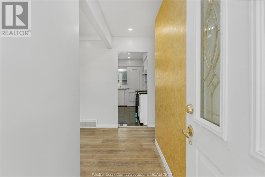 Property at 1254 PARKVIEW AVENUE image 5