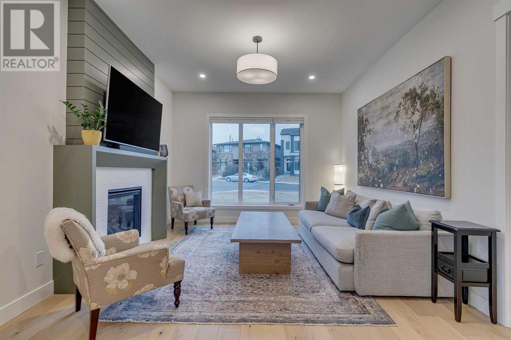 Property at 2020 25 Avenue SW image 5