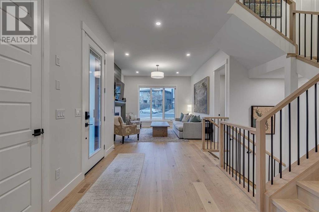 Property at 2020 25 Avenue SW image 3