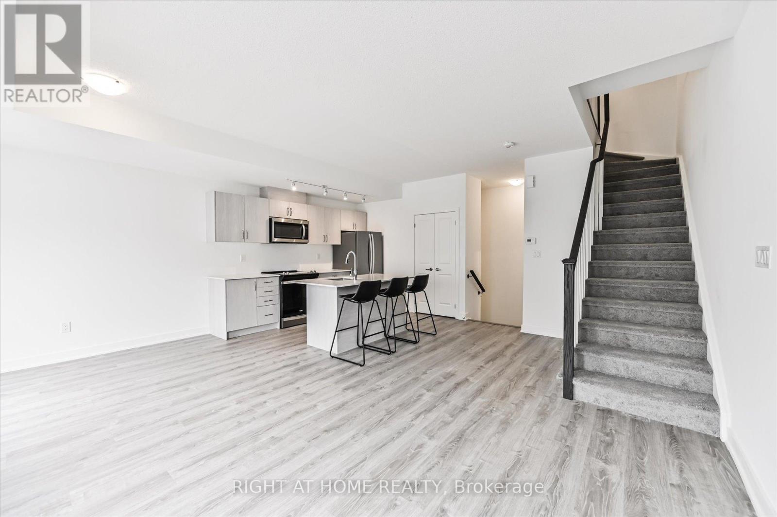 Property at 36 NORDIC LANE image 3