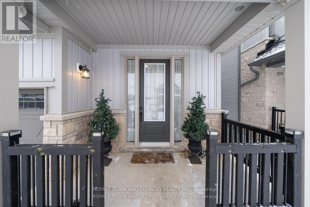 Property at 14 HENNESSEY CRESCENT image 3