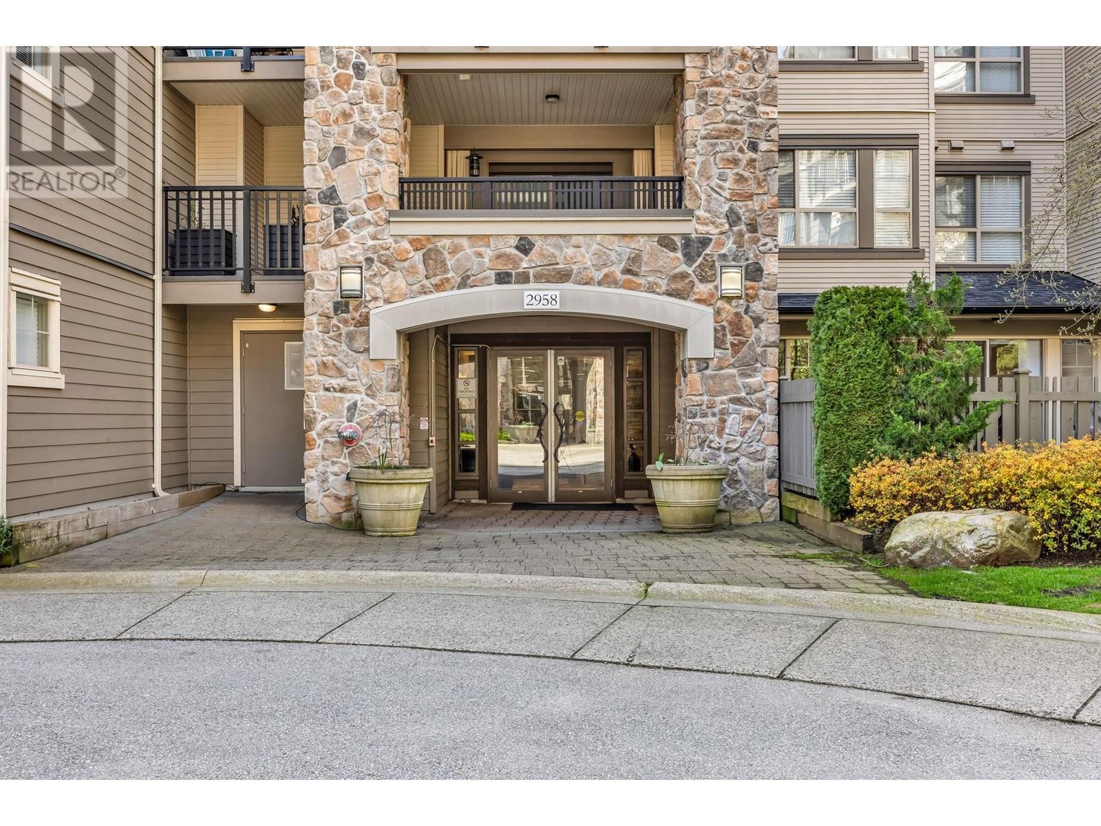 101 2958 Whisper Way, Coquitlam, British Columbia  V3E 3S7 - Photo 24 - R2986635