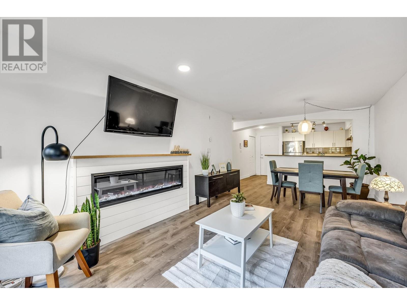 101 2958 Whisper Way, Coquitlam, British Columbia  V3E 3S7 - Photo 5 - R2986635