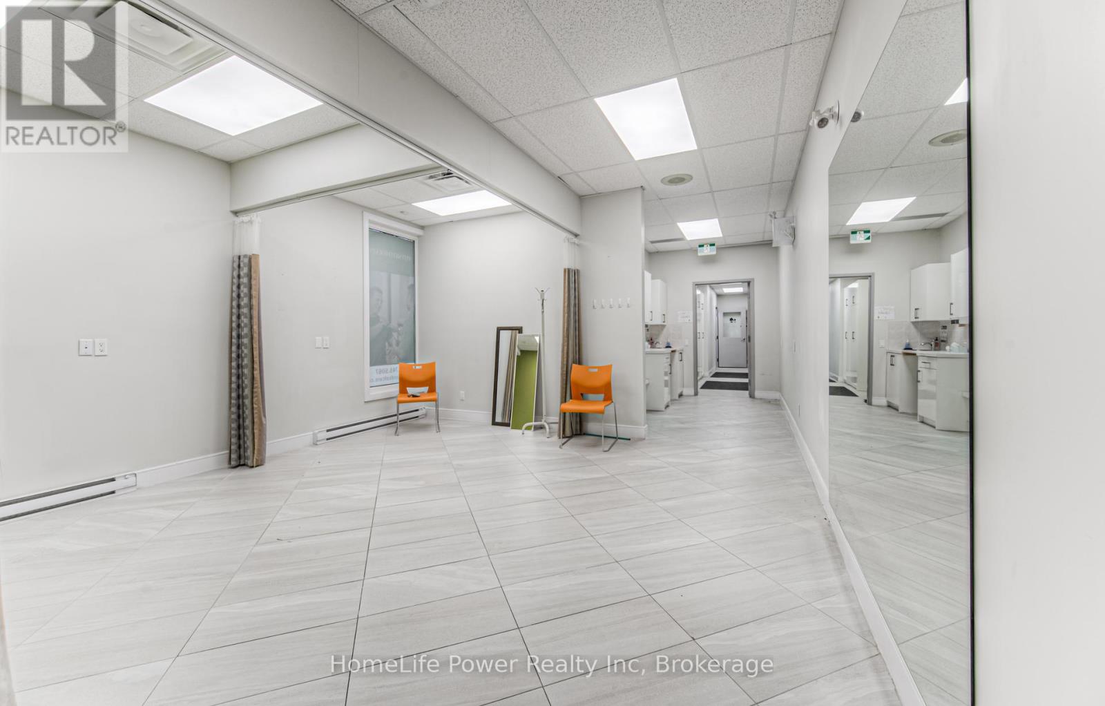 51 Benton Street, Kitchener, Ontario  N2G 3H1 - Photo 11 - X12066311