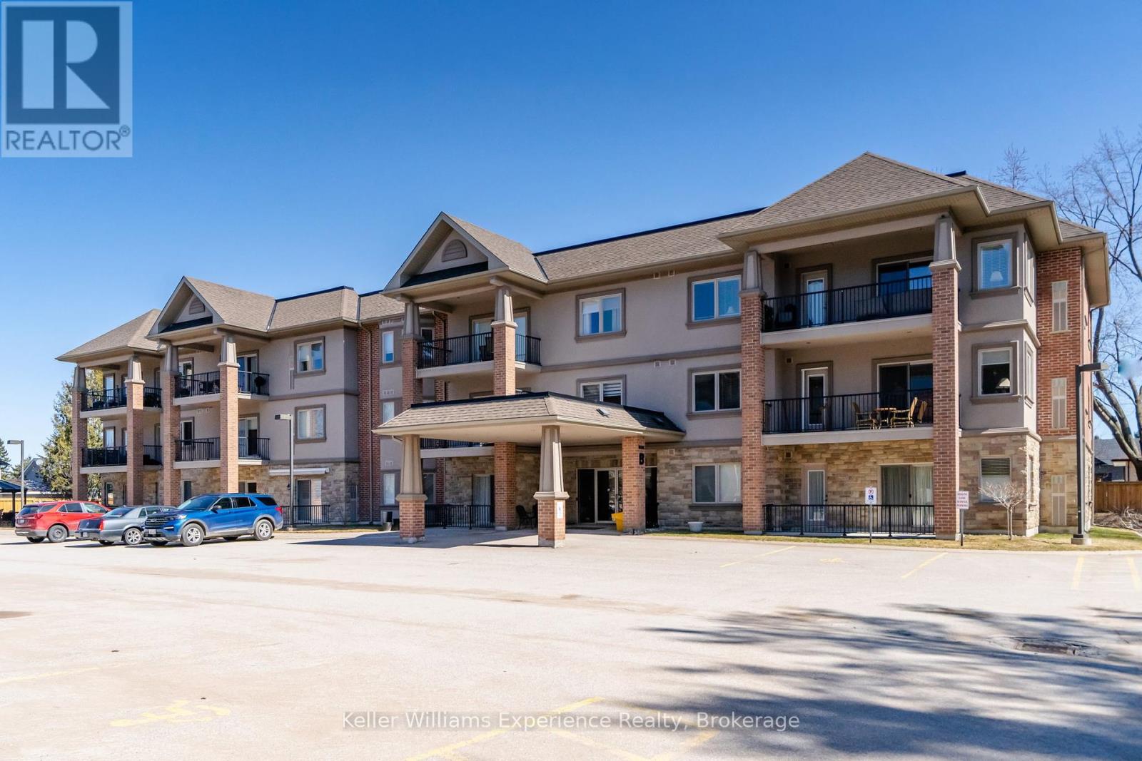 101 - 19B YONGE STREET N, Springwater, Ontario