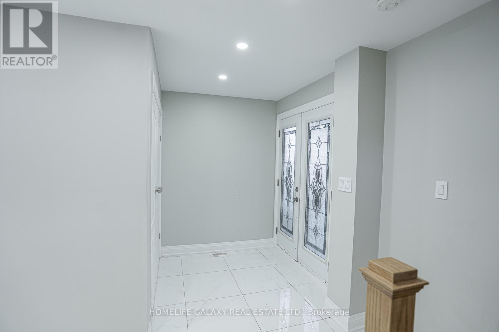 Property at 118 DEAN PARK ROAD image 4