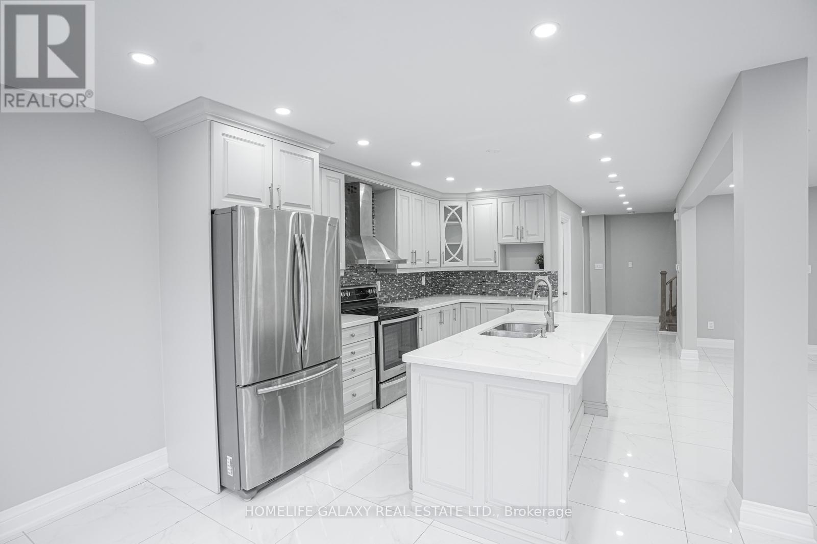 118 Dean Park Road, Toronto, Ontario  M1B 3E6 - Photo 9 - E12063450