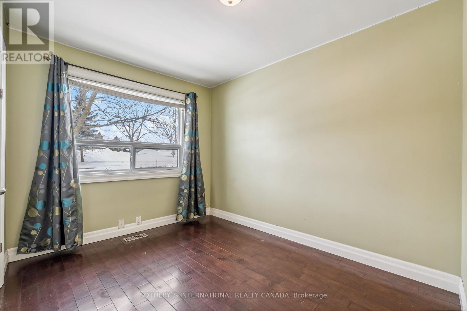 118 Queen Street, Newmarket, Ontario  L3Y 2E8 - Photo 21 - N12027096
