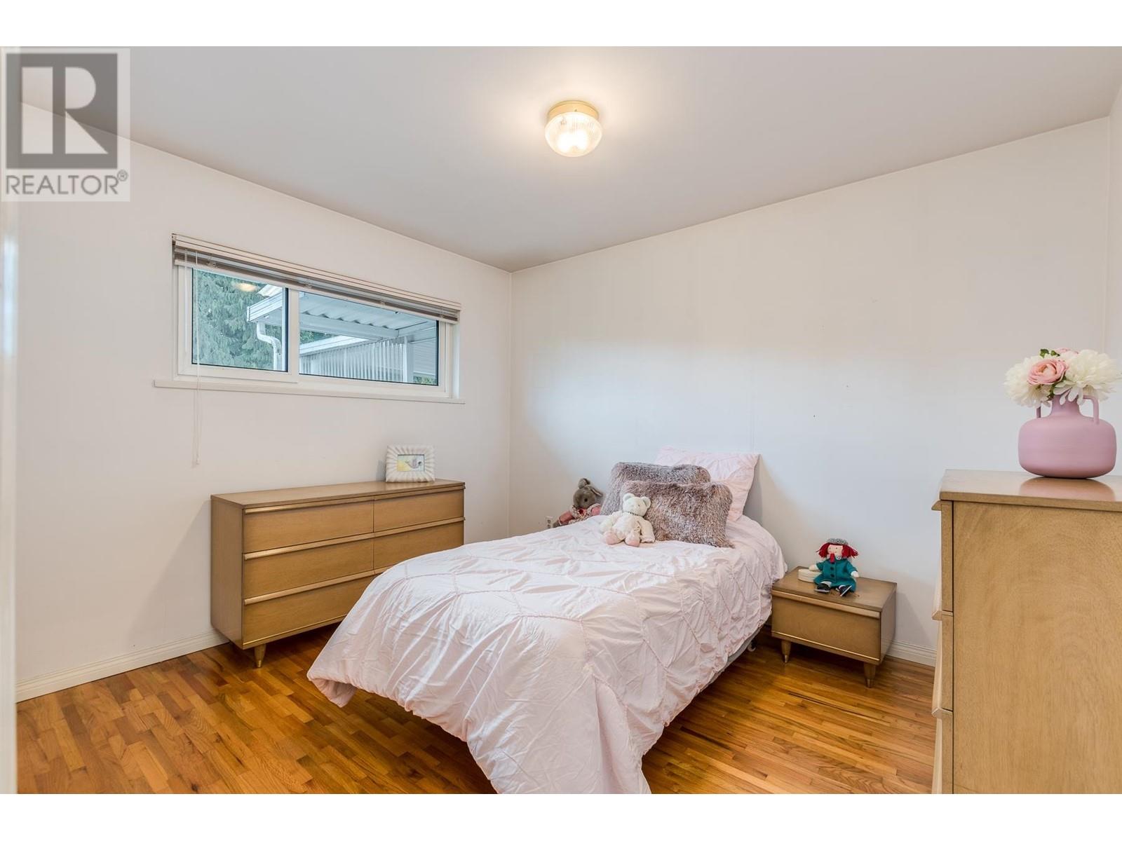 940 Spence Avenue, Coquitlam, British Columbia  V3J 4V5 - Photo 12 - R2955375