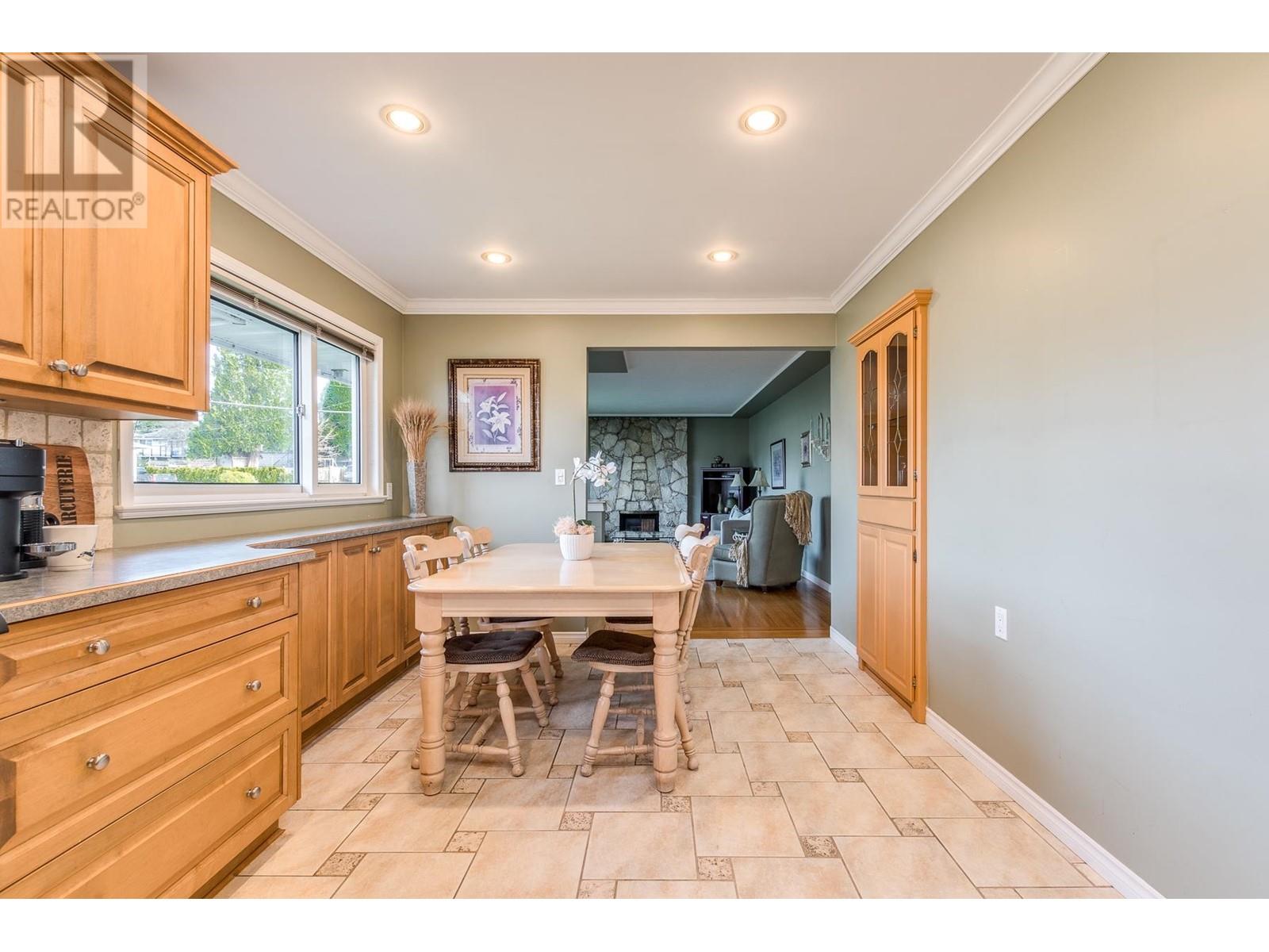 940 Spence Avenue, Coquitlam, British Columbia  V3J 4V5 - Photo 7 - R2955375