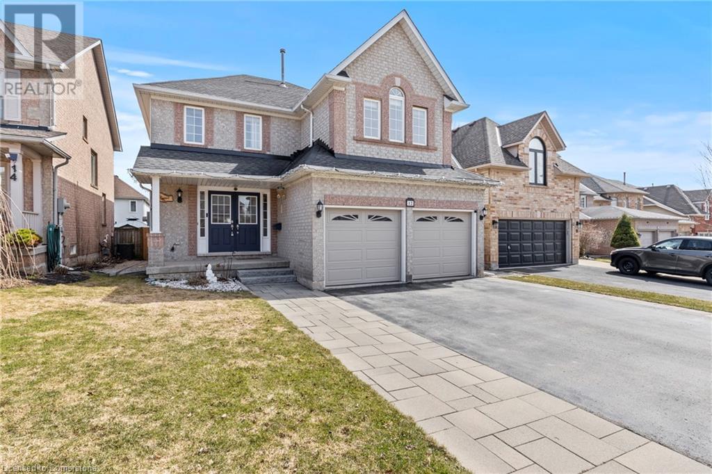 Property at 12 STRATHROY Crescent image 3